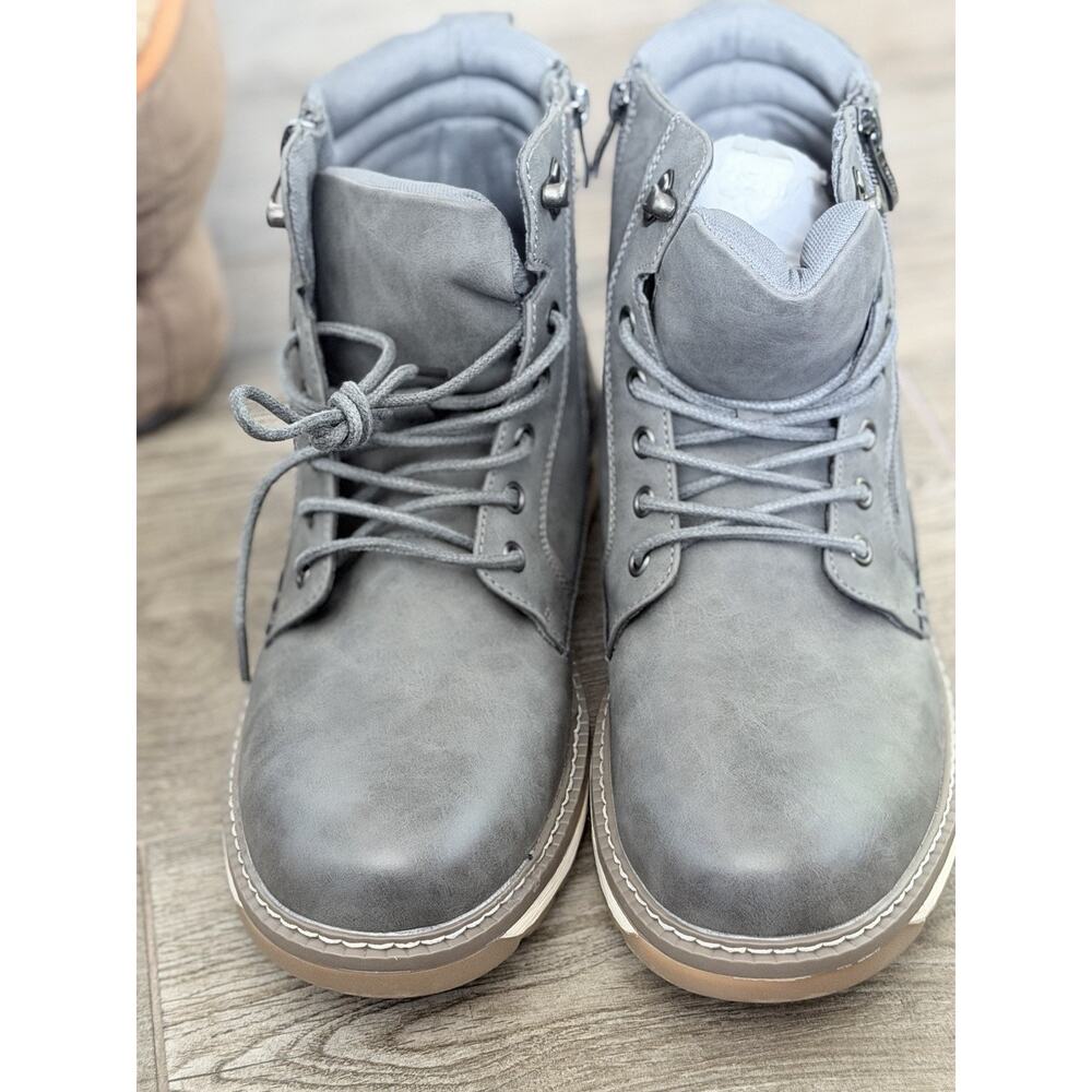 Vostey Zippered Men’s Boots In Gray Size 10 New In Box.